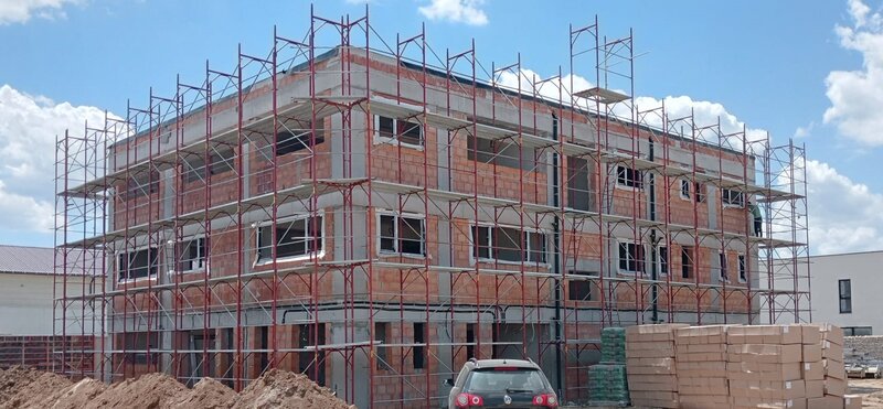 Fabricatie si montaj tamplarii ferestre, usi PVC, Aluminiu cu geam termopan